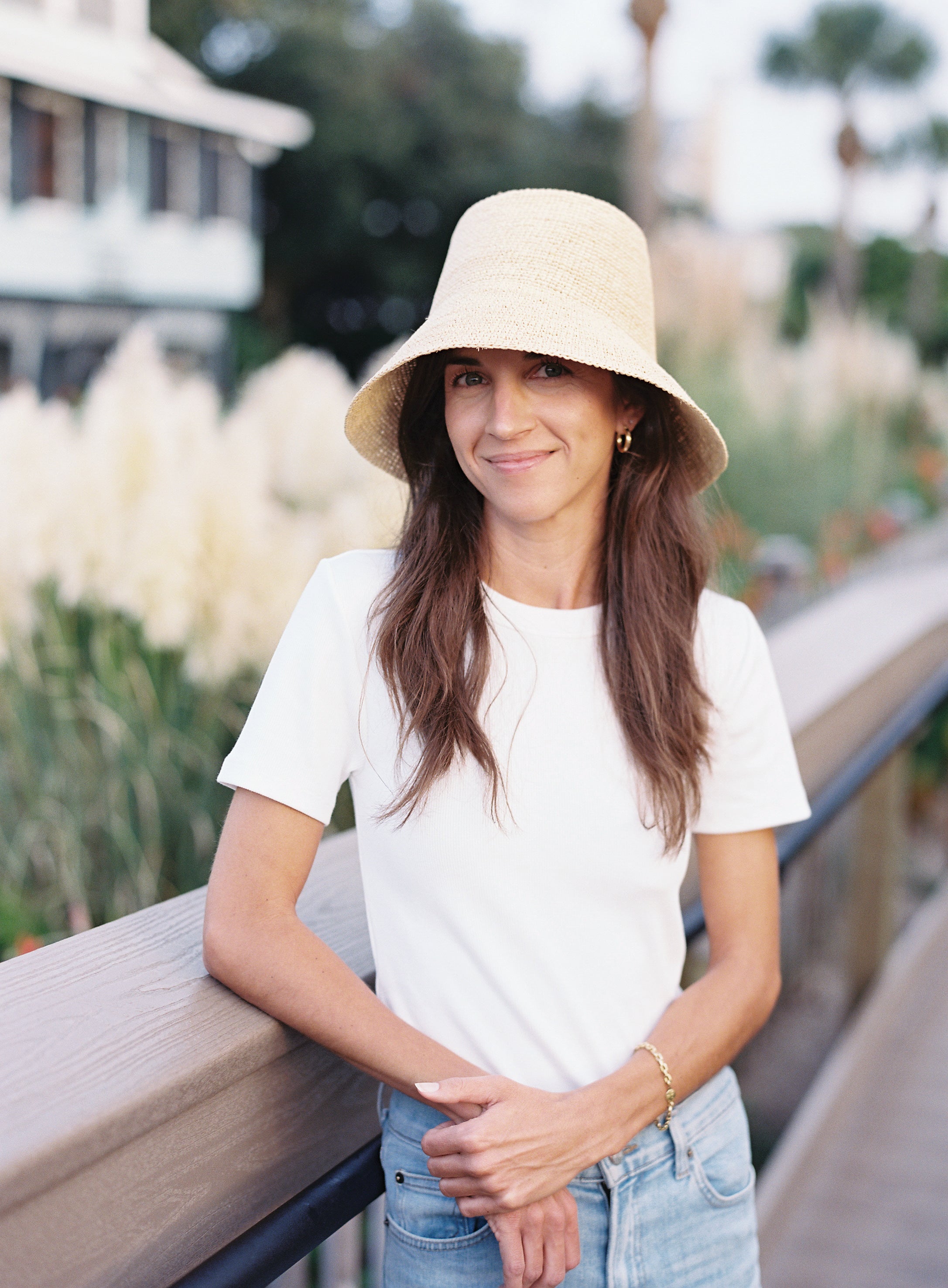 Felix | Janessa Leoné – Janessa Leone